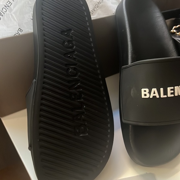 Loafers_&_Slip_Ons